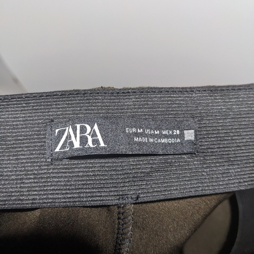 Zara | Faux Suede Leopard Hi-Rise Leggings - Picture 5 of 8